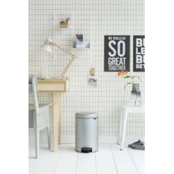 Brabantia pedaalemmer newIcon 12 ltr - metallic grijs